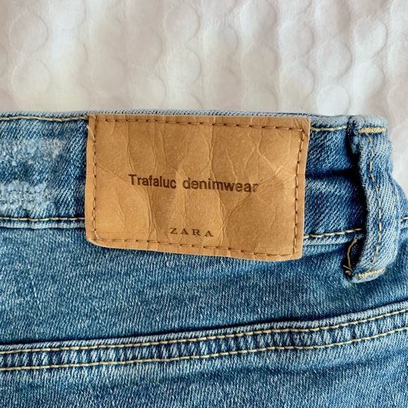 Zara denim shorts, light blue wash, high waist - Picture 6 of 7